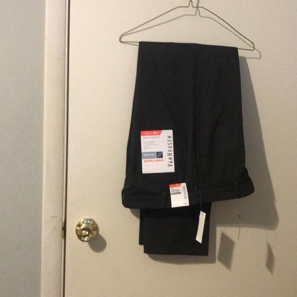 Van Heusen Traveler Slacks,machine wash/no iron.Flex waistband/ permanent crease